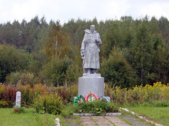 памятник солдату
