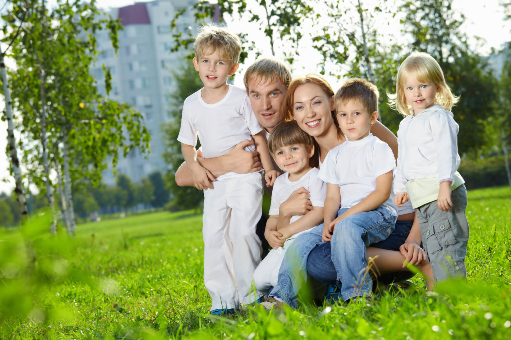 Многодетным семьям помогут погасить 450 тыс. руб. ипотечного кредита