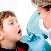 Зубная боль у ребенка: причины, последствия, что делать